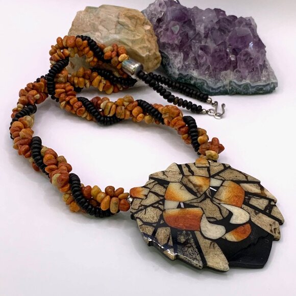 Big Lion Head Lee Sands Vintage Apple Coral Inlay & Resin Beaded Necklace J816 - Picture 2 of 10